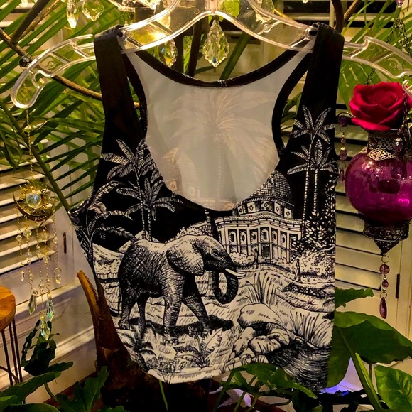 BlackMilk Elephant Walk Reversible Crop Top - Picture 2 of 13